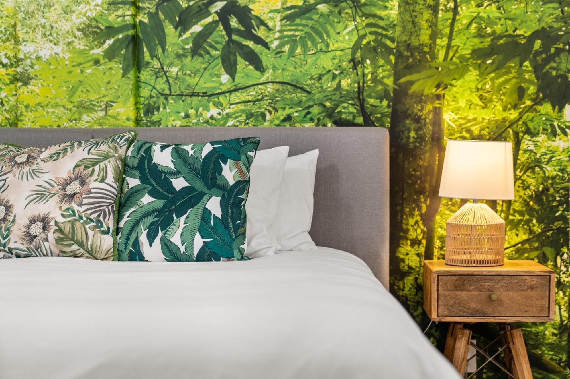 The Avalon - 35 Percent Off July 2025! Fees *