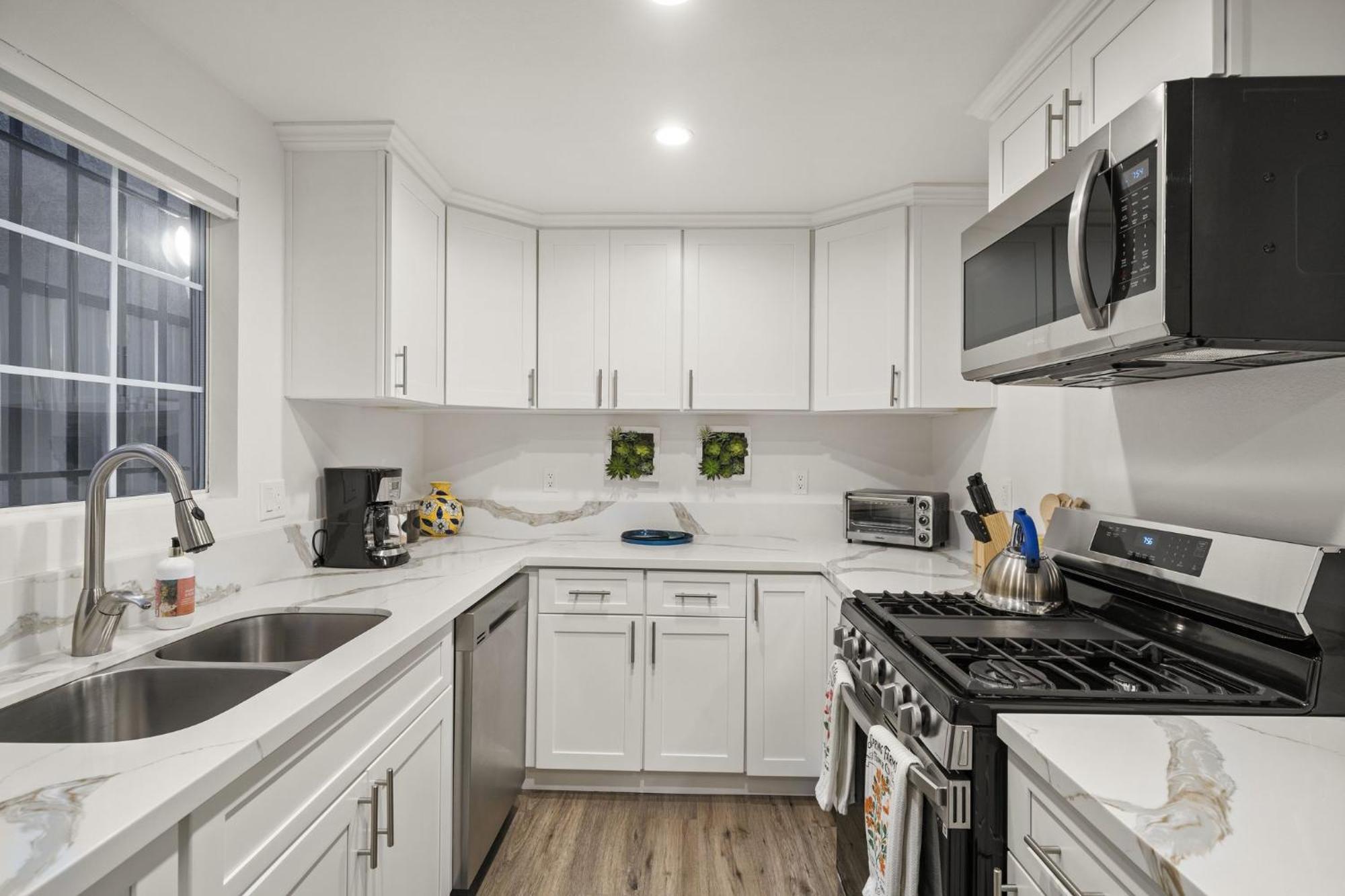 The Avalon - 35 Percent Off July 2025! Fees Casa vacanze *